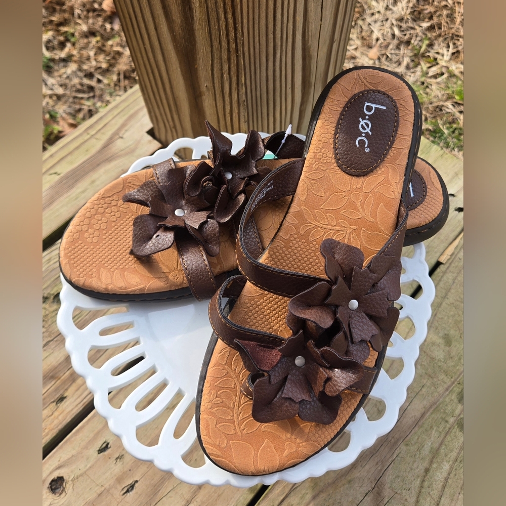 b.o.c. Tan and Brown Floral Sandals. Brand New With Tags. - Picture 2 of 11